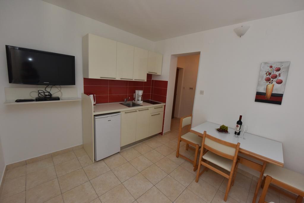 Apartments Pralija Zaboric Eksteriør bilde