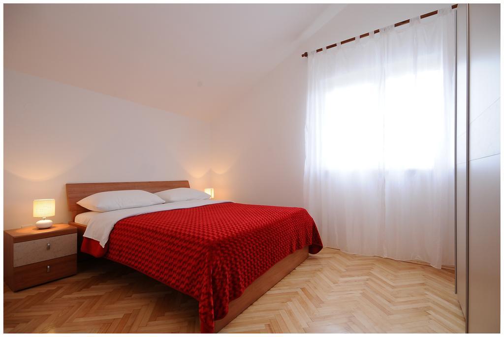 Apartments Pralija Zaboric Rom bilde