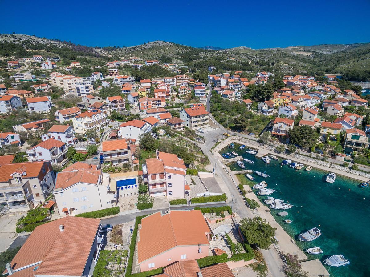 Apartments Pralija Zaboric Eksteriør bilde